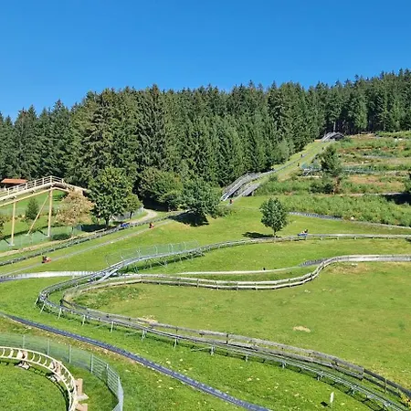 Lägenhet Mit Schwimmbad Und Gartenblick *